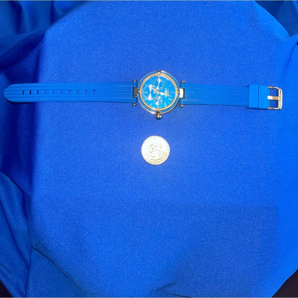 Invicta women’s watch - Picture 3 of 5